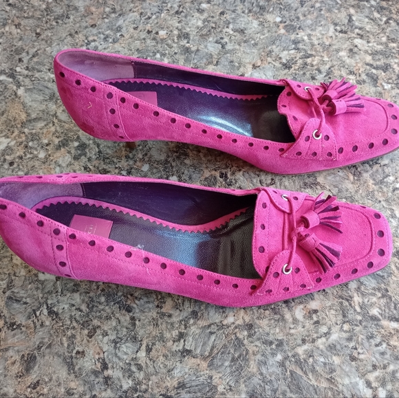 Coach Pretty In Pink Suede Tassel Kitten Heel Pumps Size 7B (04) - Picture 11 of 11